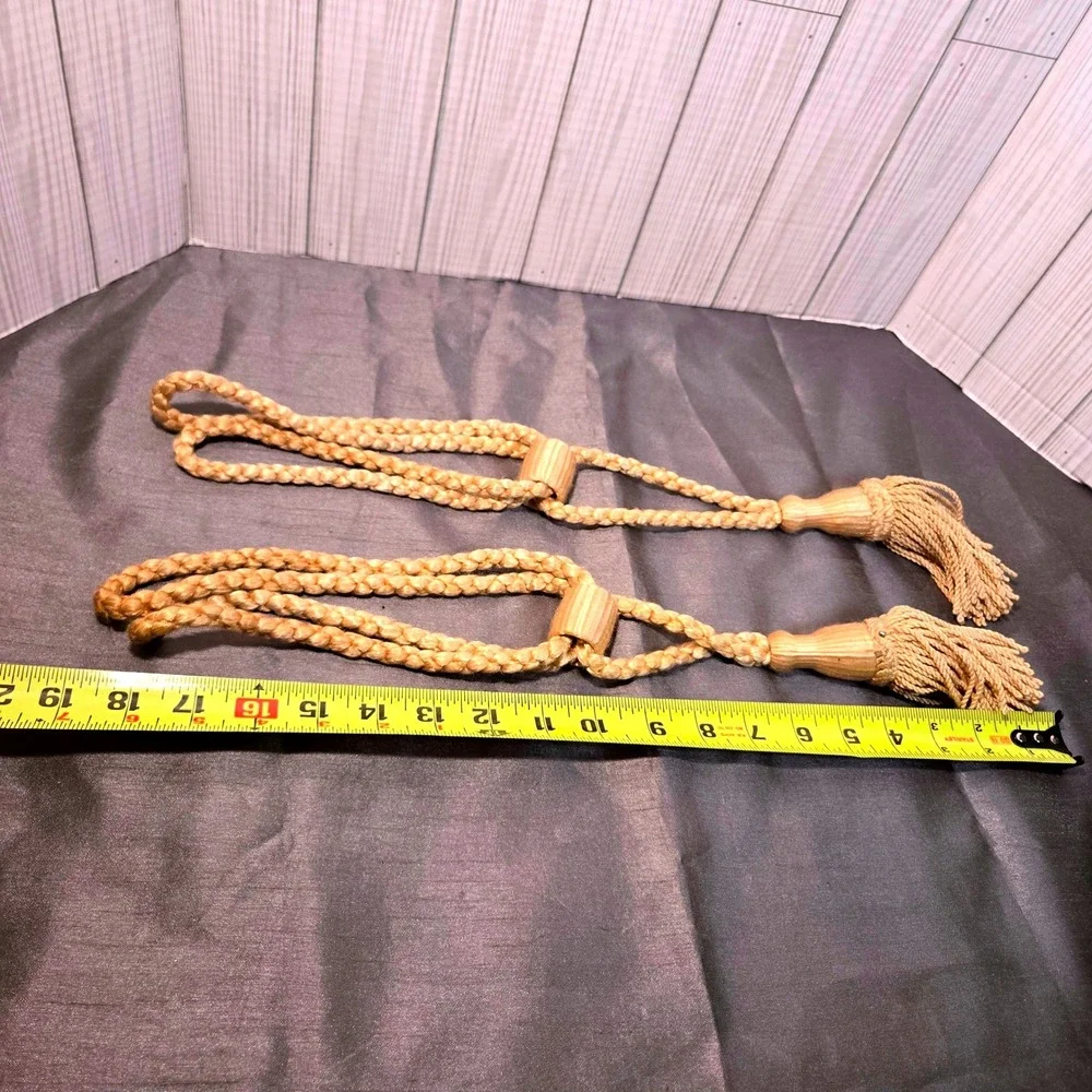 Set of 2 Vtg  Beige Braided Cord Curtain Tiebacks with Tassels‎ and Wooden Beads